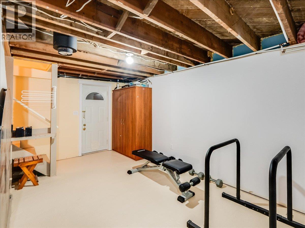 2824 9TH AVENUE - 25