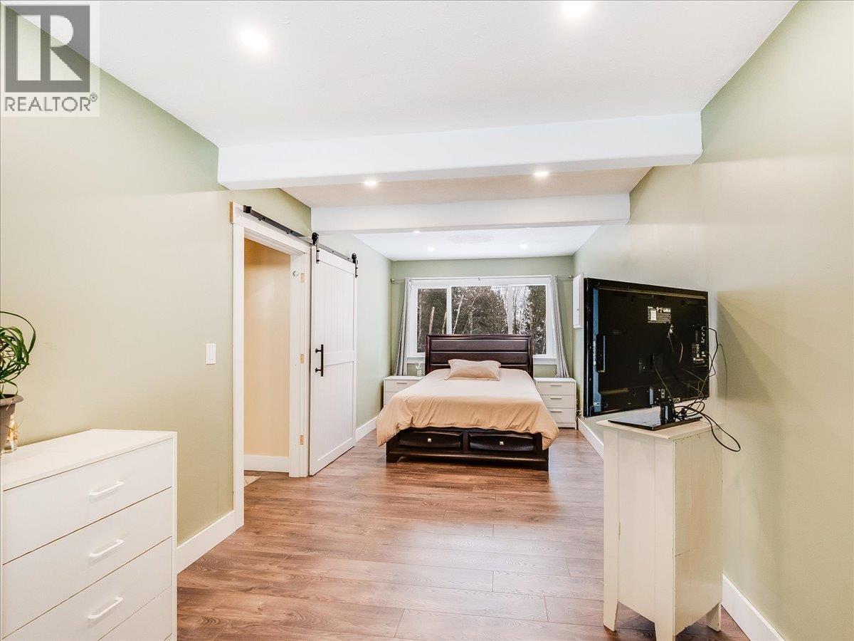 2824 9TH AVENUE - 13