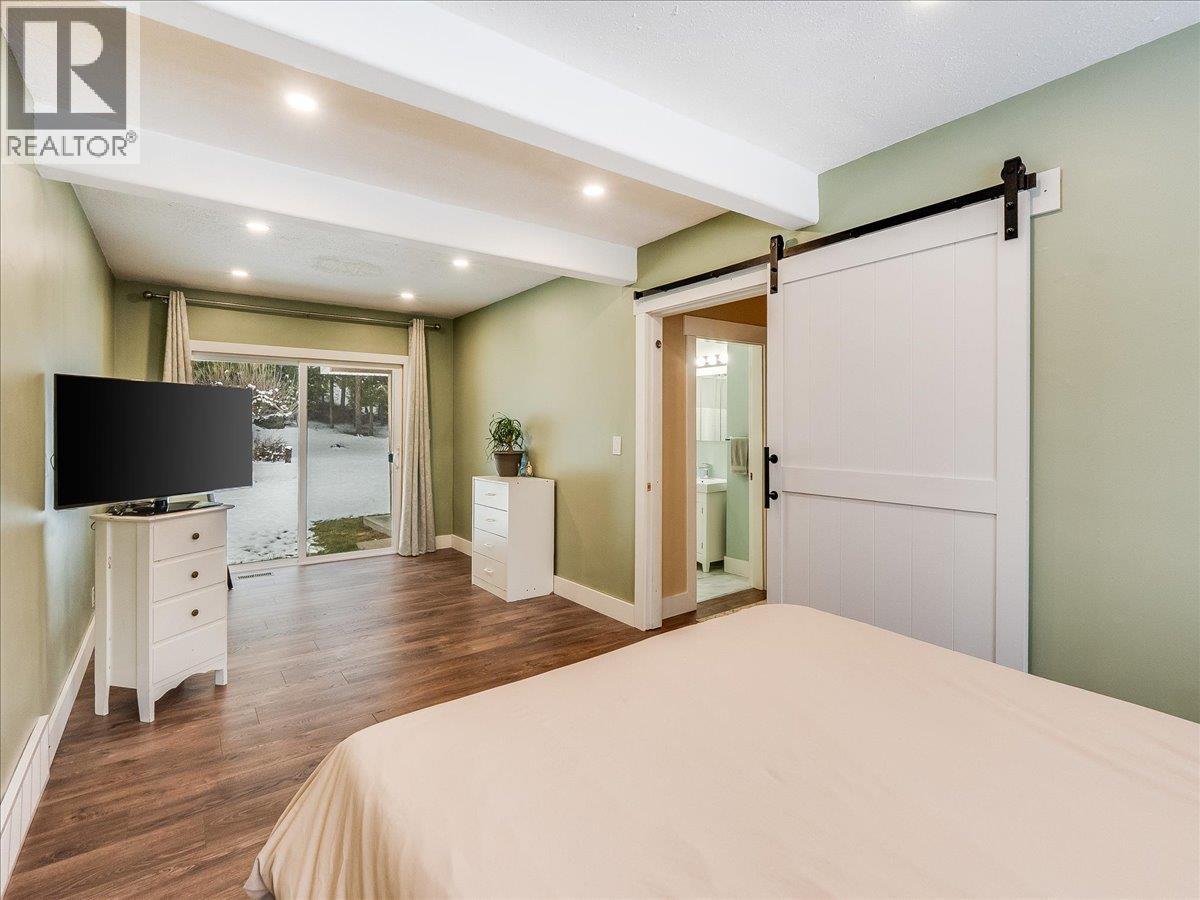 2824 9TH AVENUE - 14