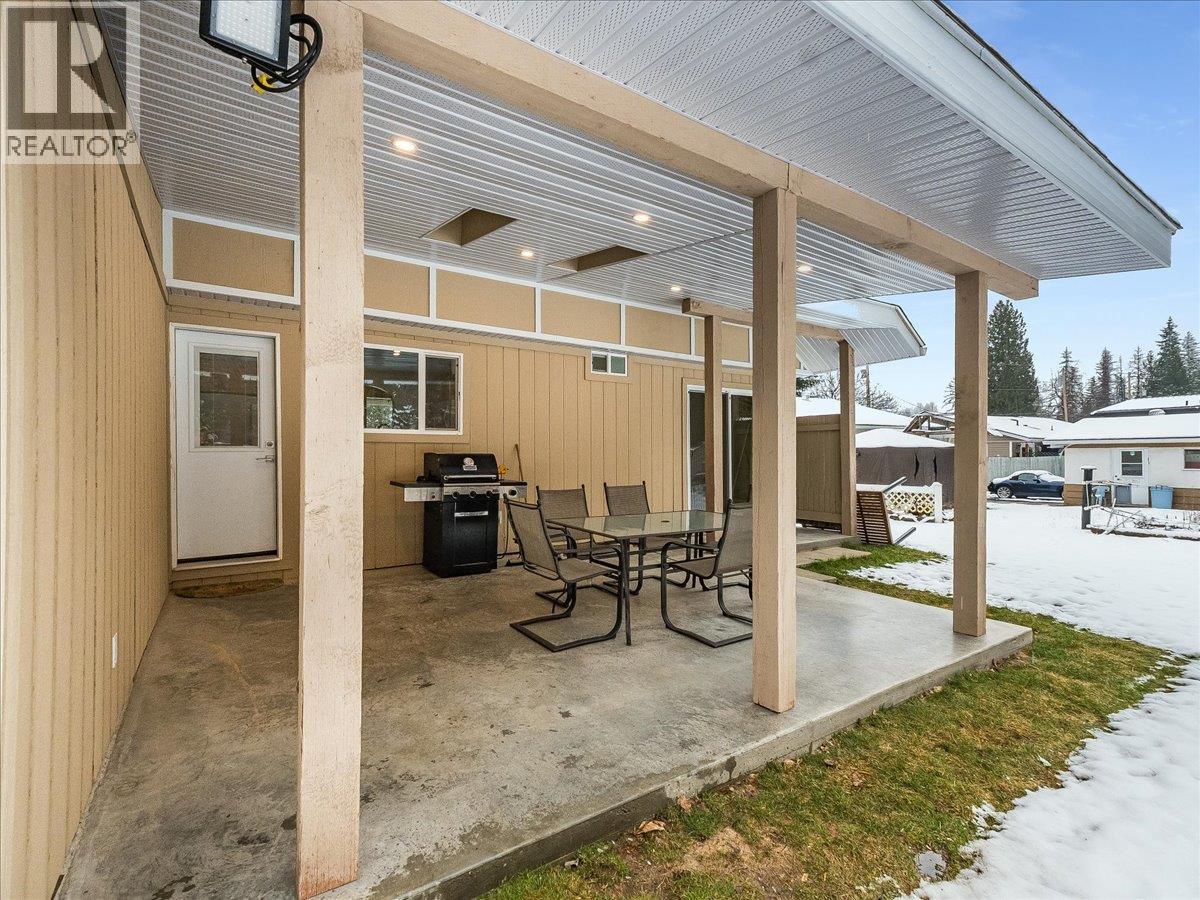 2824 9TH AVENUE - 32