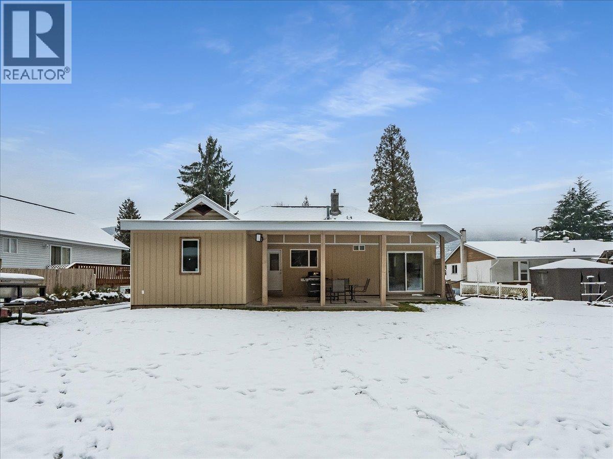 2824 9TH AVENUE - Image 2