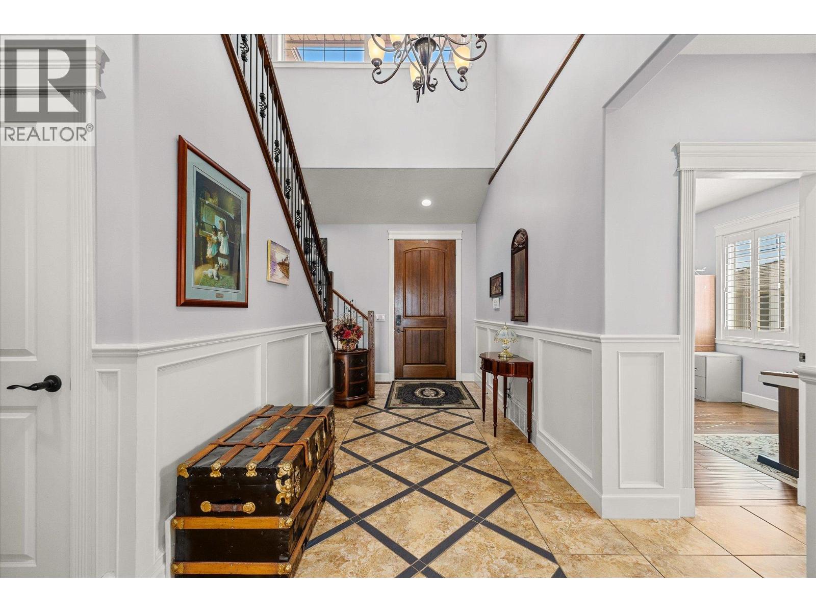 1018 HUME AVENUE - 5