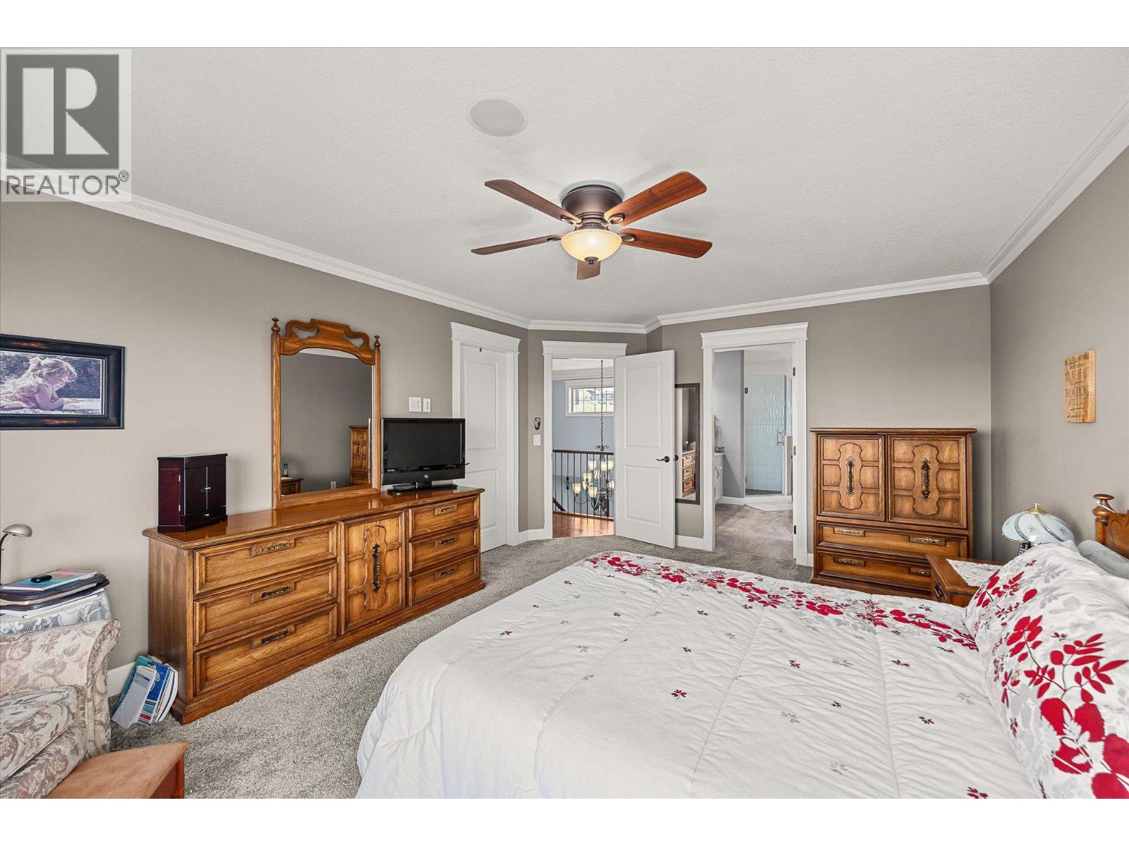 1018 HUME AVENUE - 30