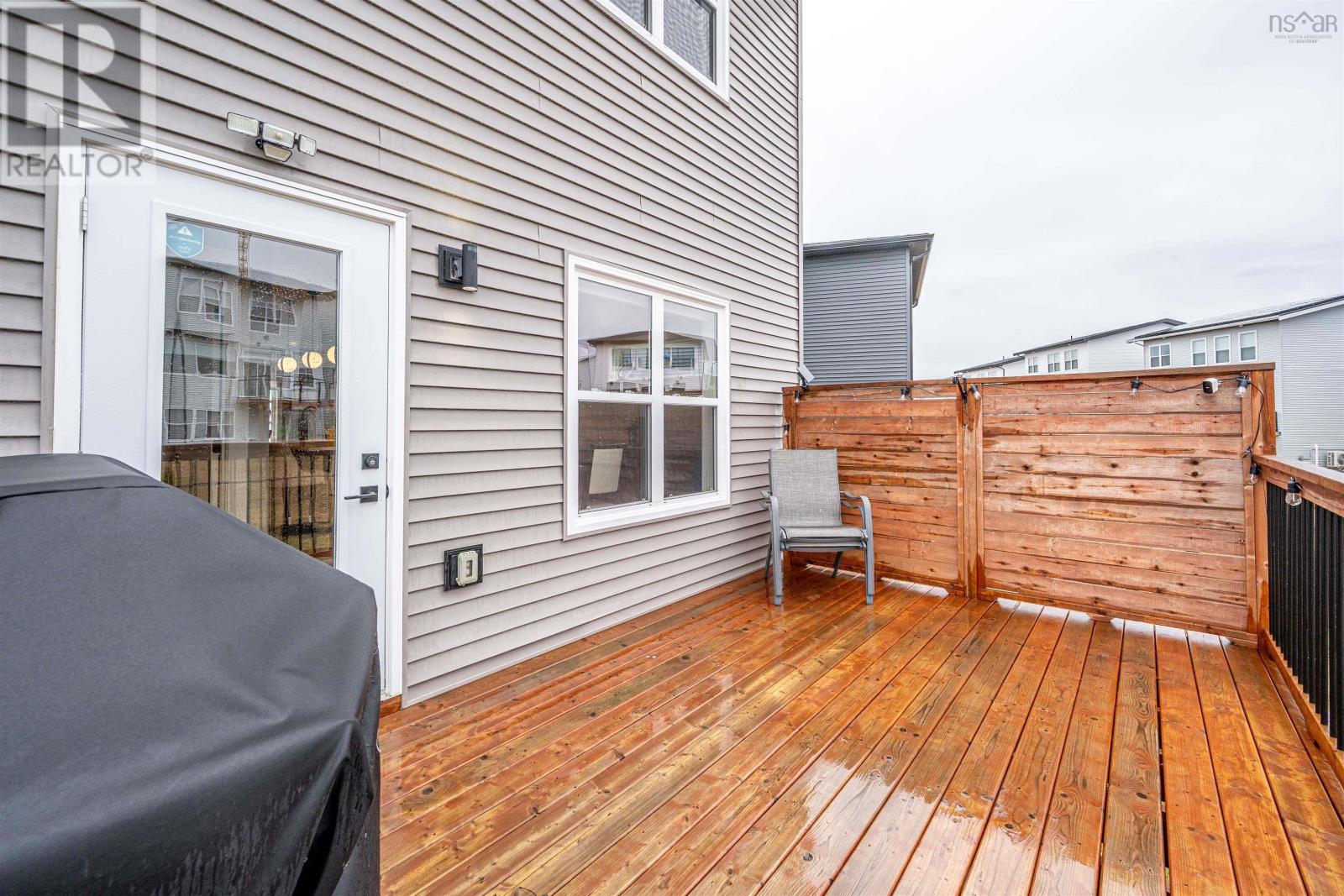 Property 41 of 51 of 24 Chardonnay Court