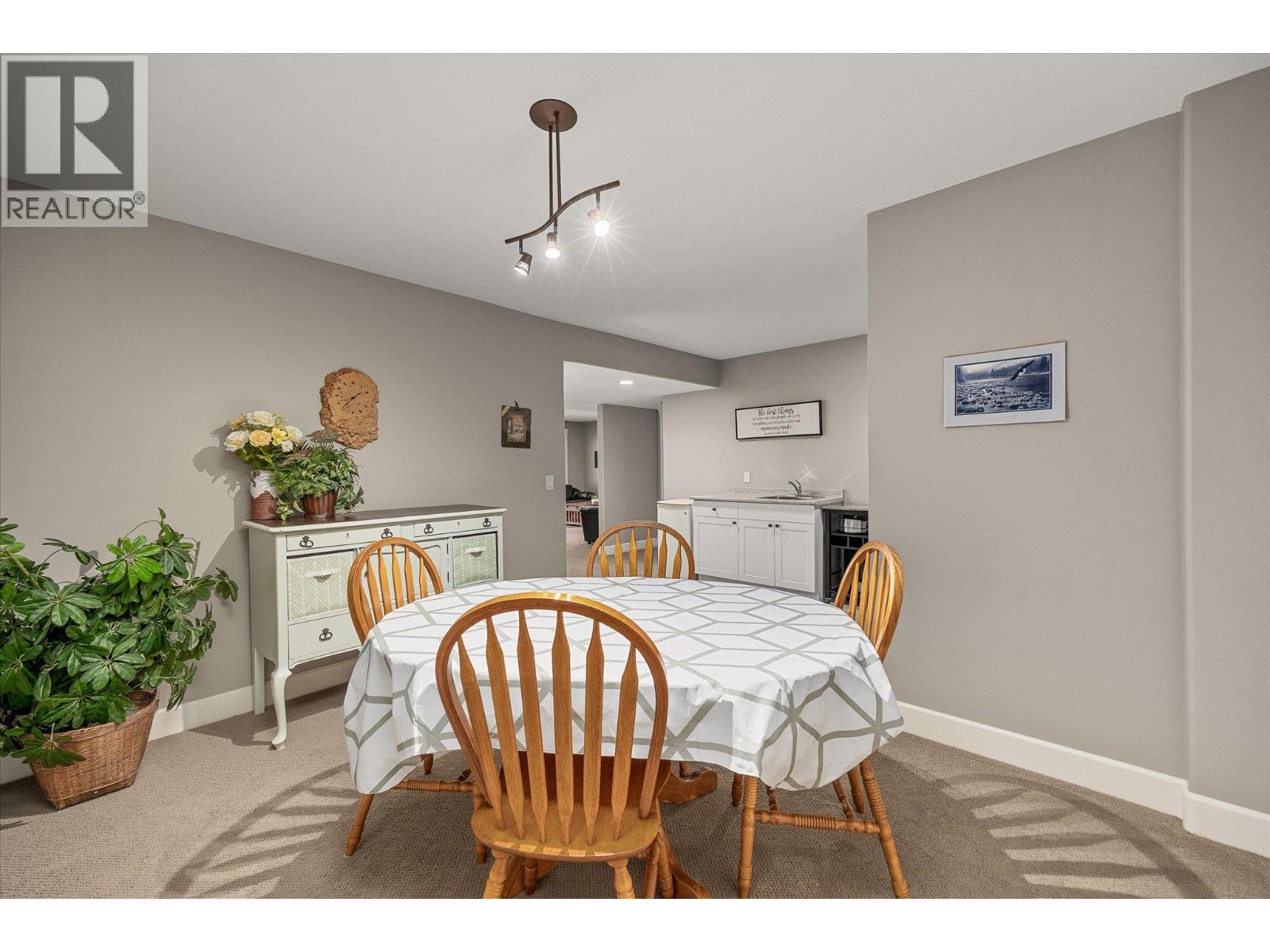 1018 HUME AVENUE - 43