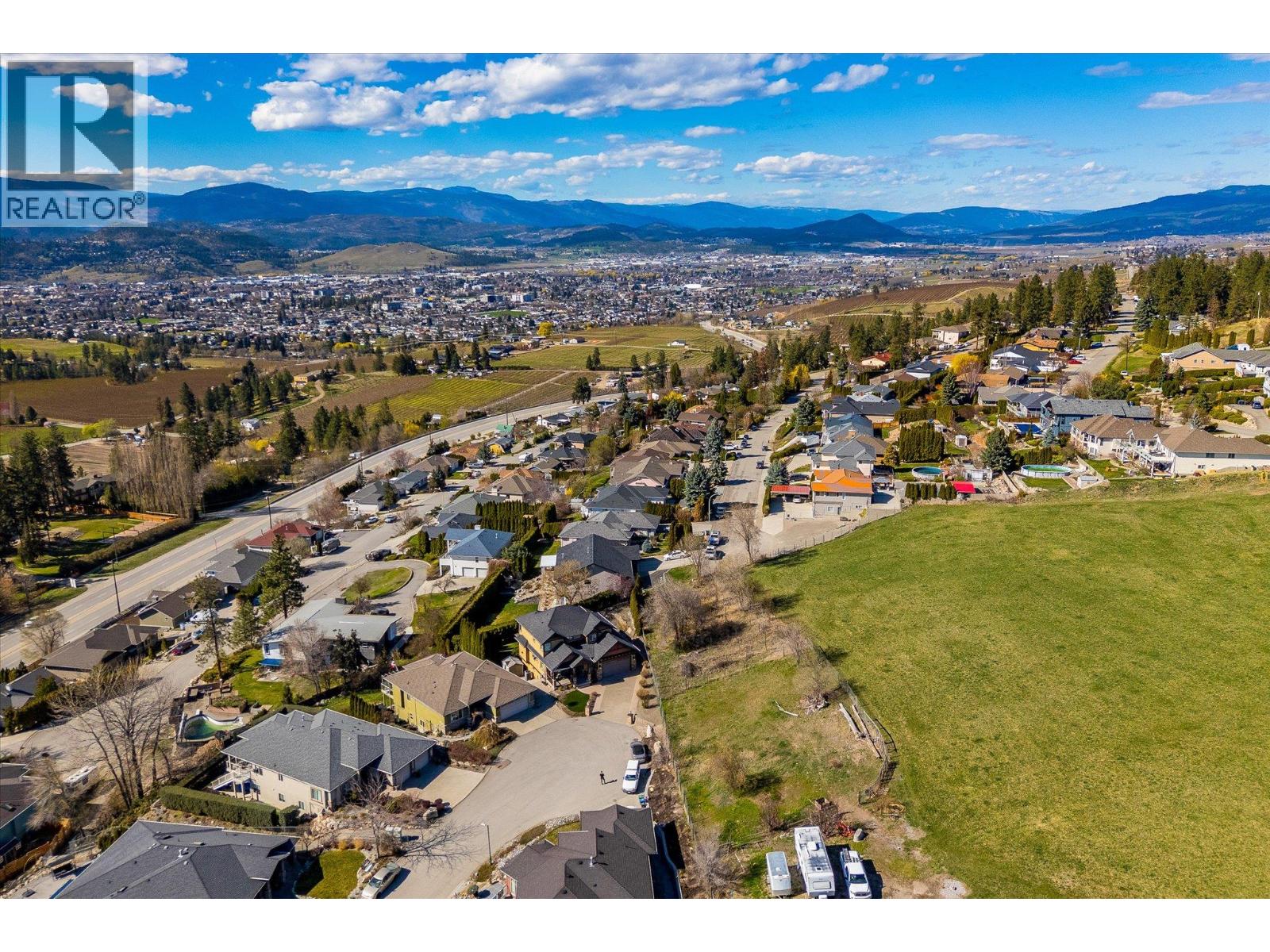 1018 HUME AVENUE - 75