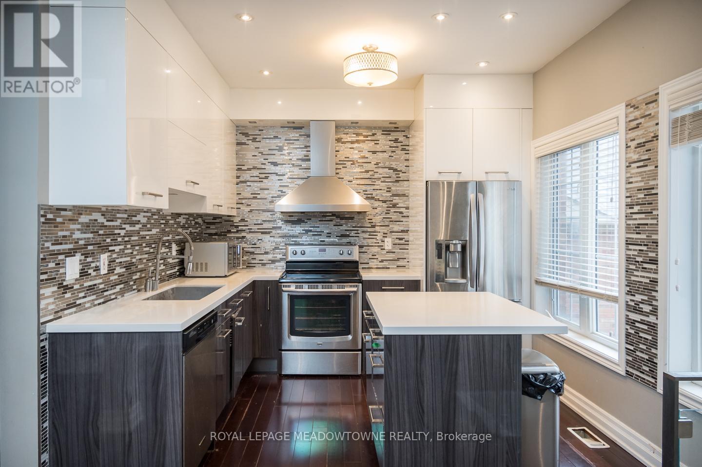 3486 EGLINTON AVENUE W - 12
