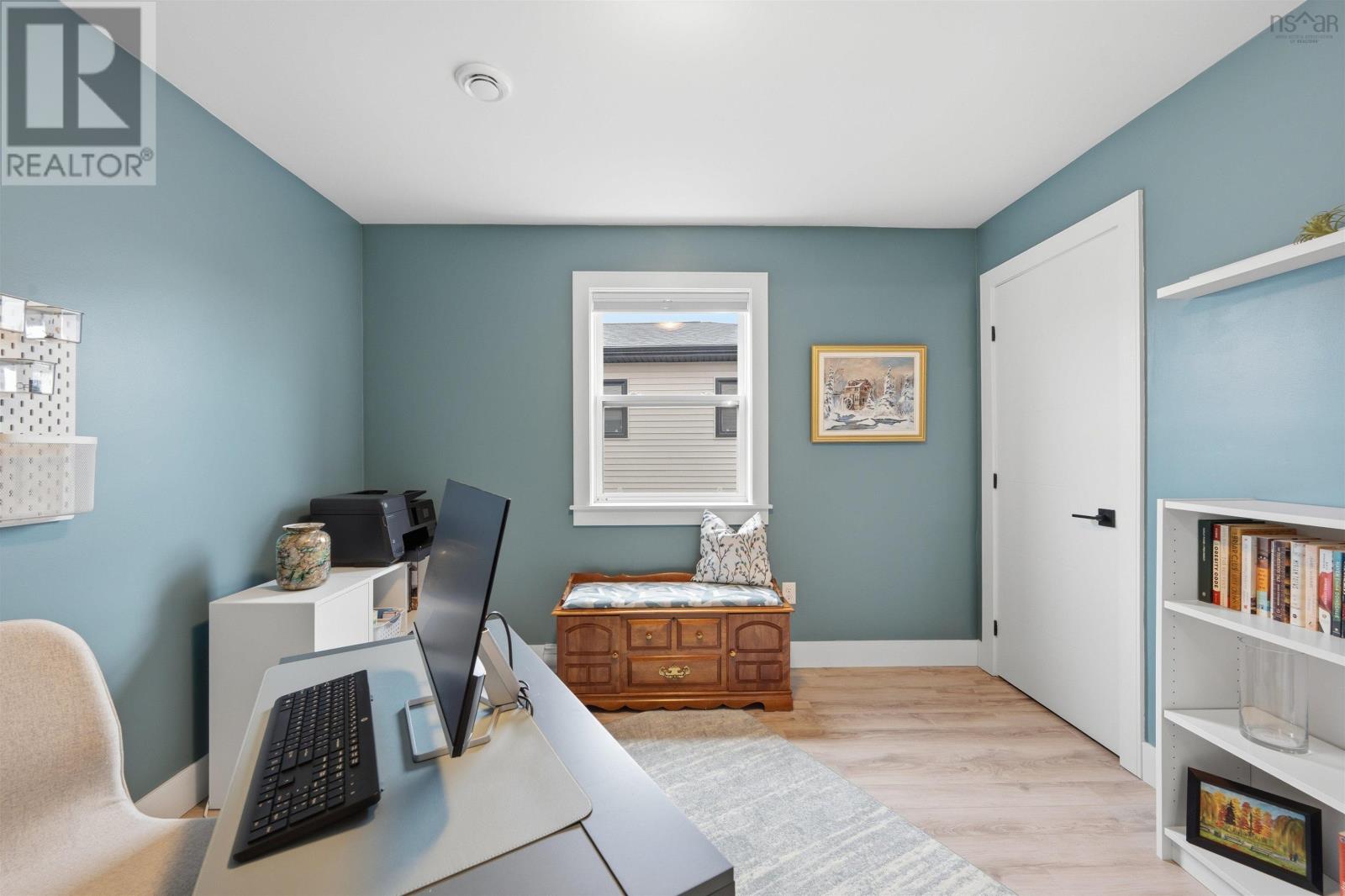 Property 33 of 51 of 24 Chardonnay Court