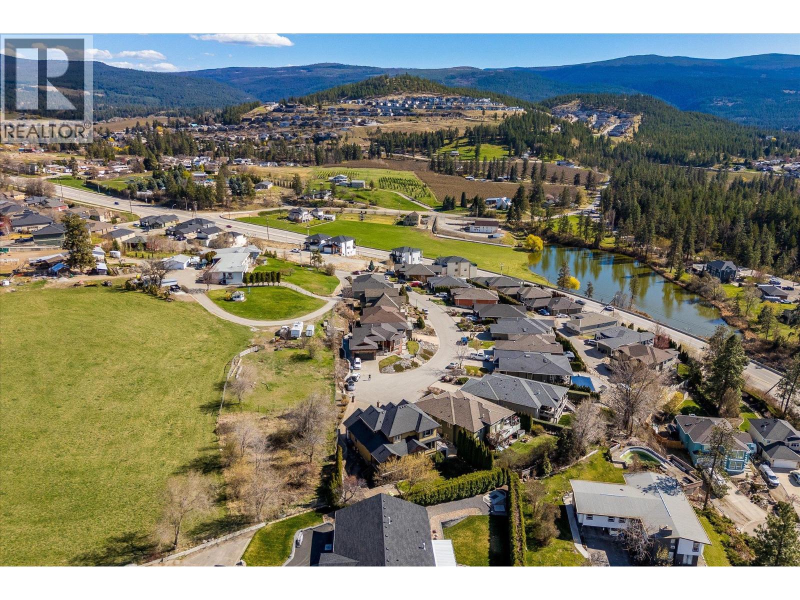 1018 HUME AVENUE - 76