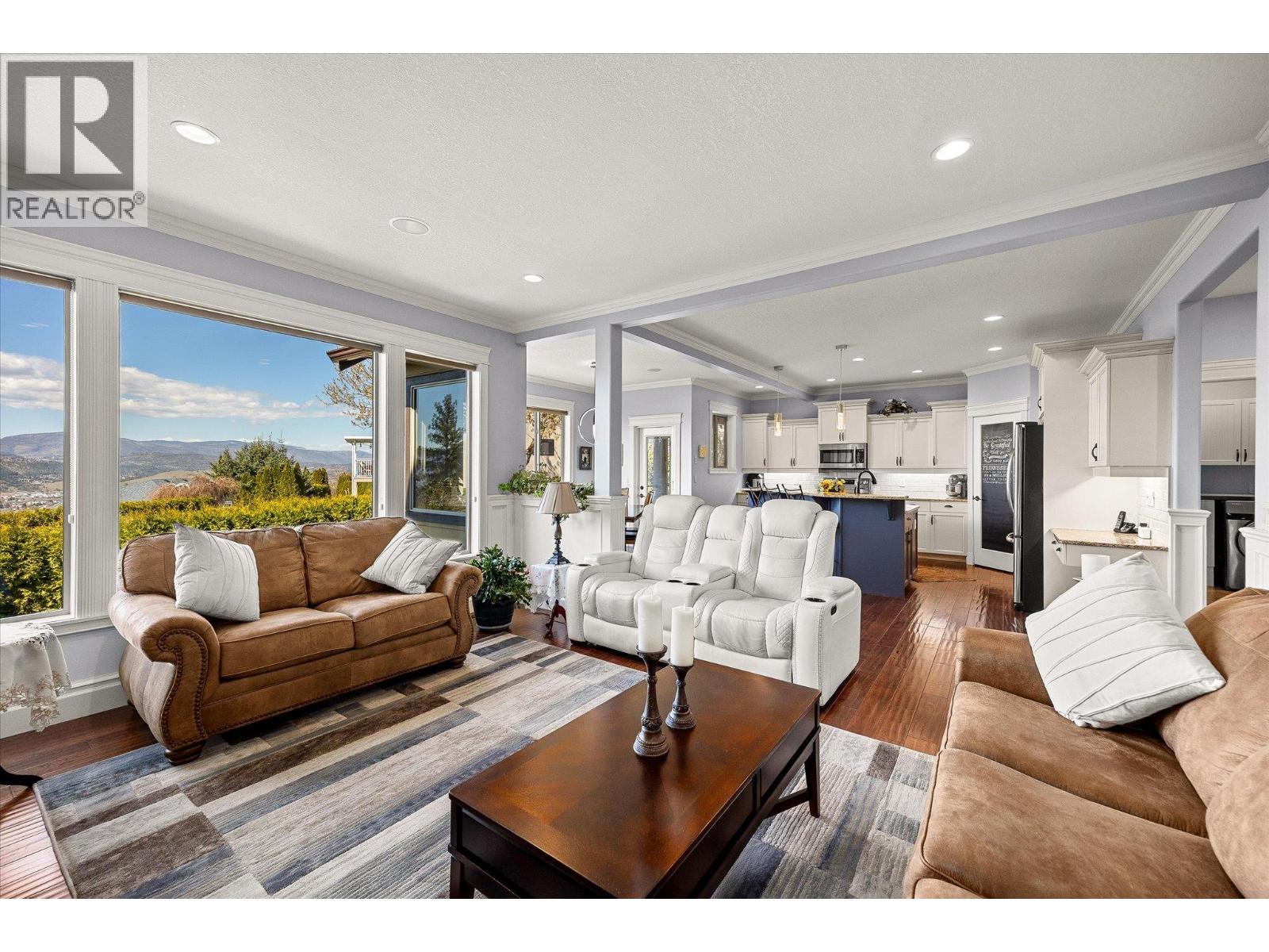 1018 HUME AVENUE - 14