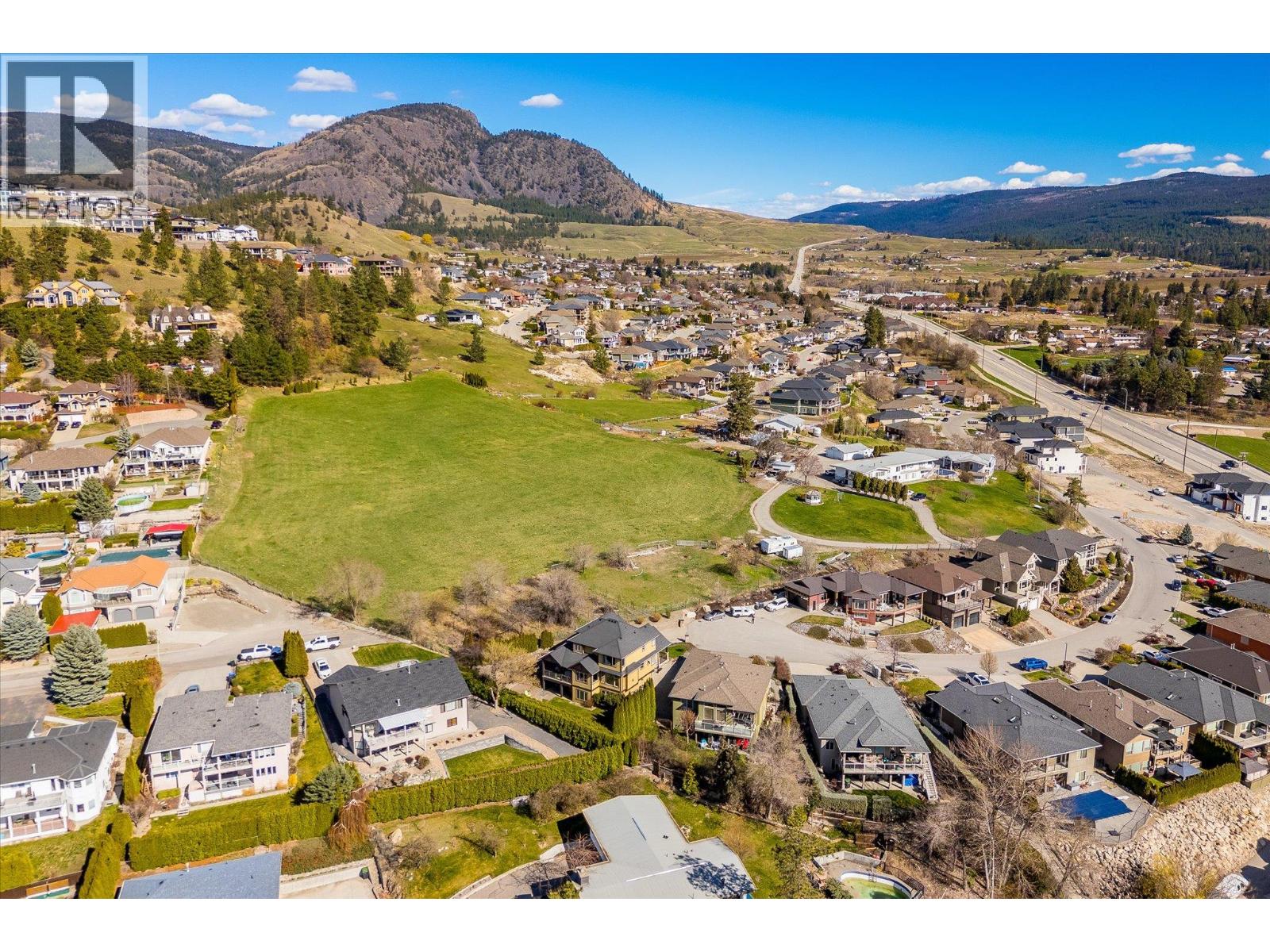 1018 HUME AVENUE - 77