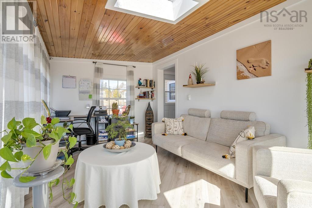 Property 13 of 50 of 19194 Highway 7