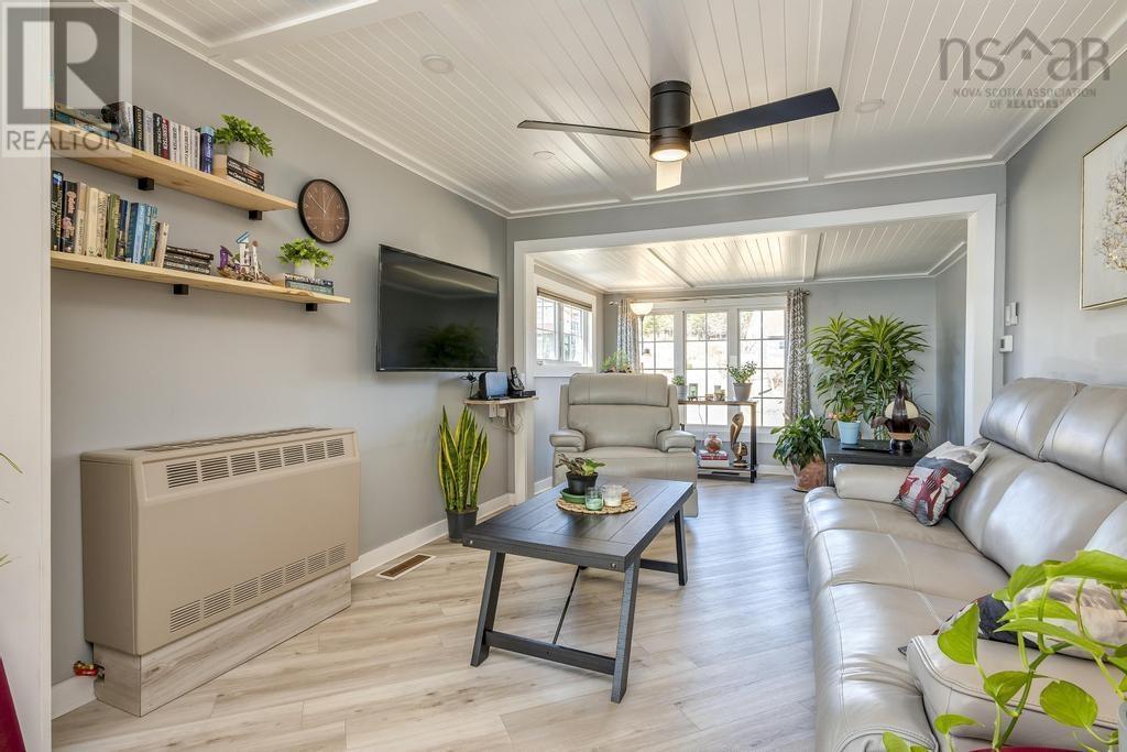 Property 6 of 50 of 19194 Highway 7