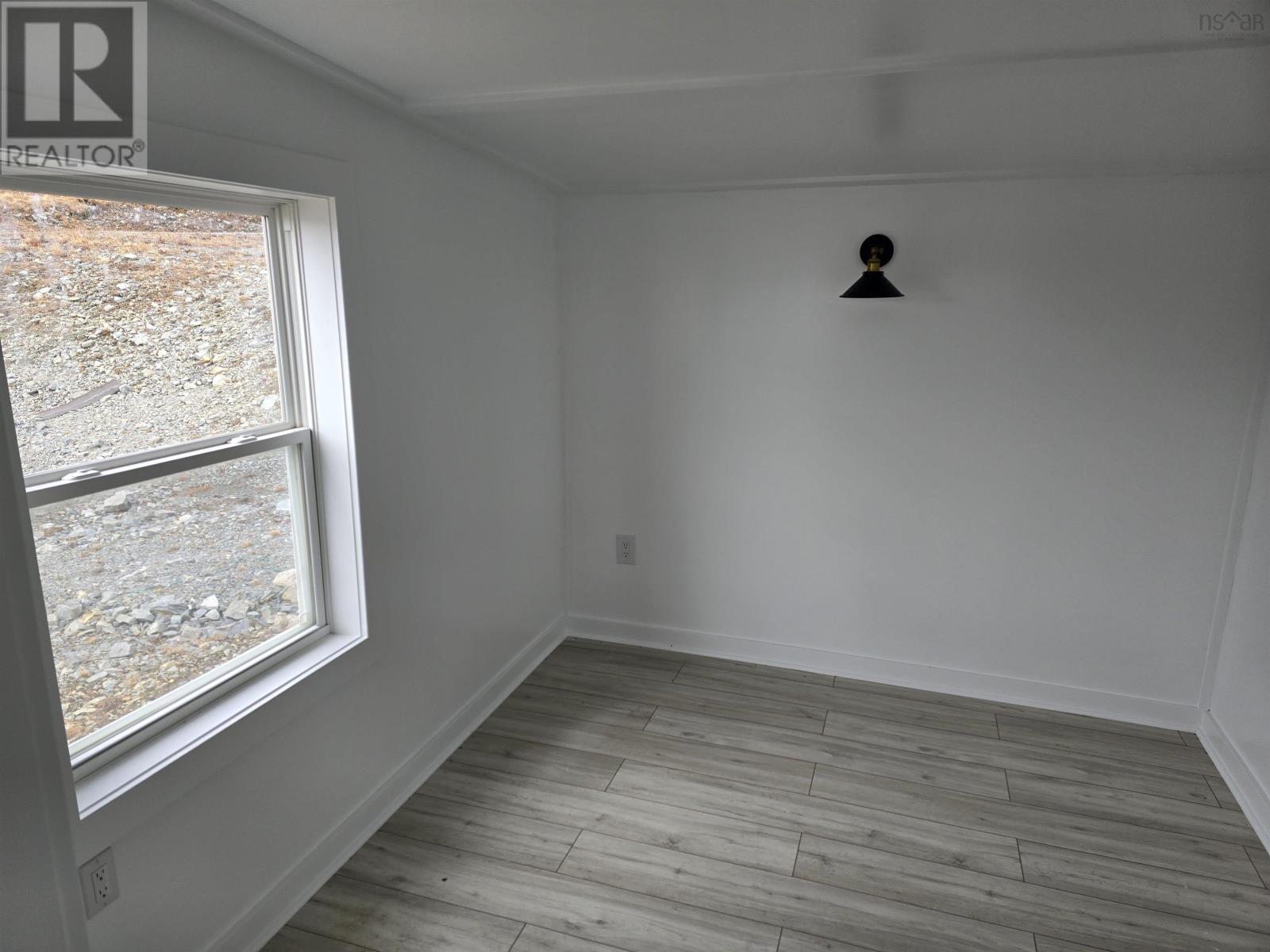 Property 30 of 48 of 19194 Marine Drive