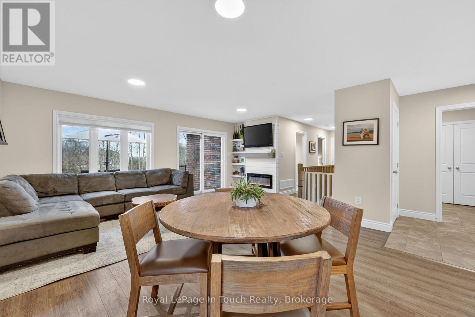 55 HUNTER AVENUE - 8