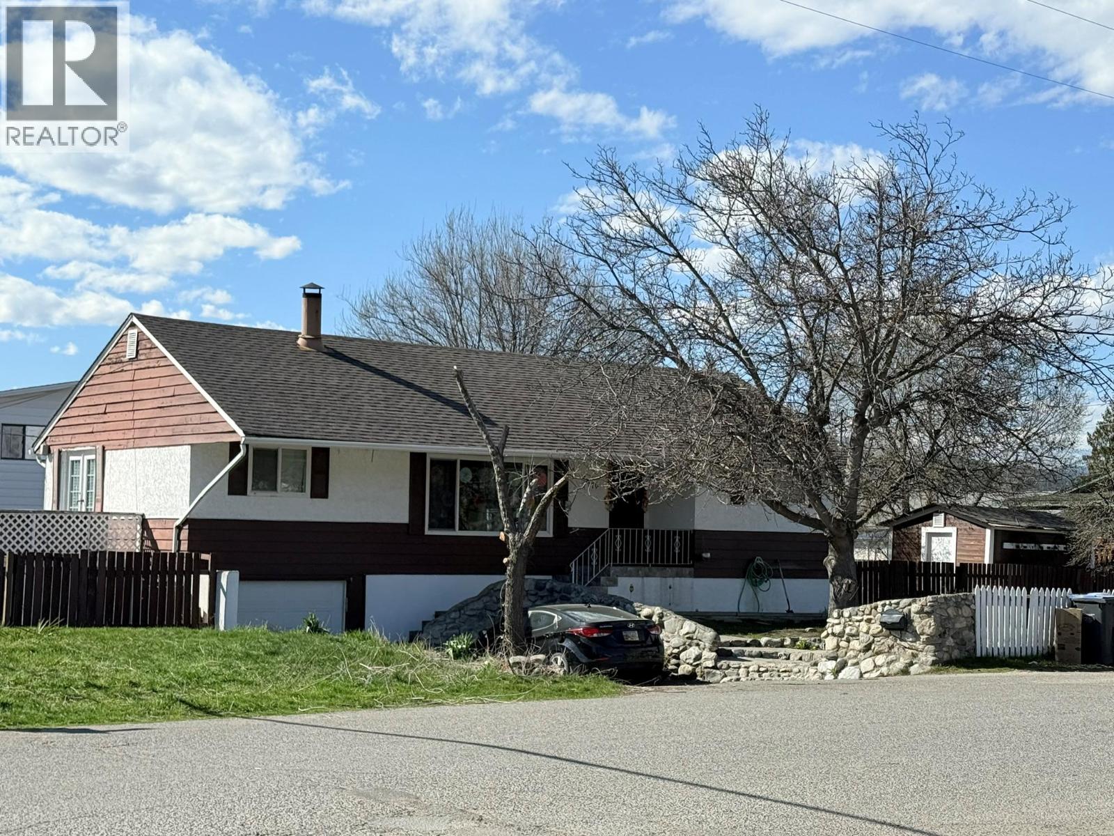  770 Cactus Road, Kelowna