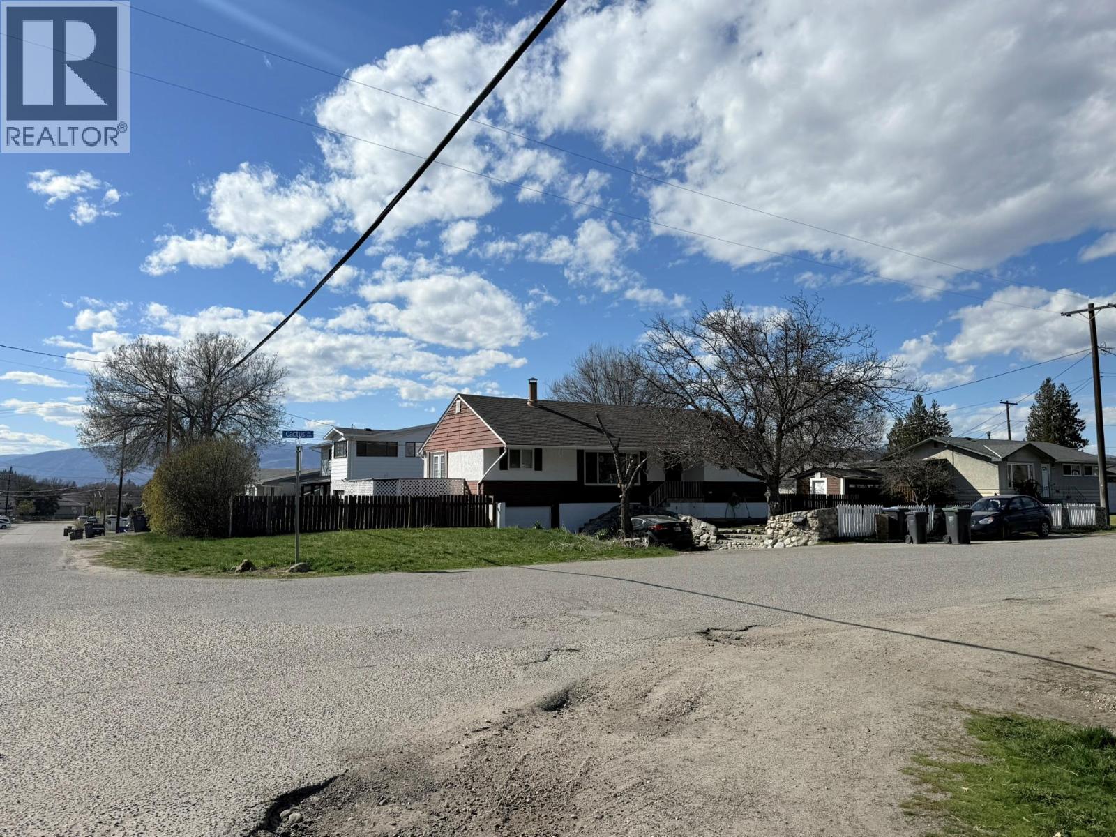  770 Cactus Road, Kelowna