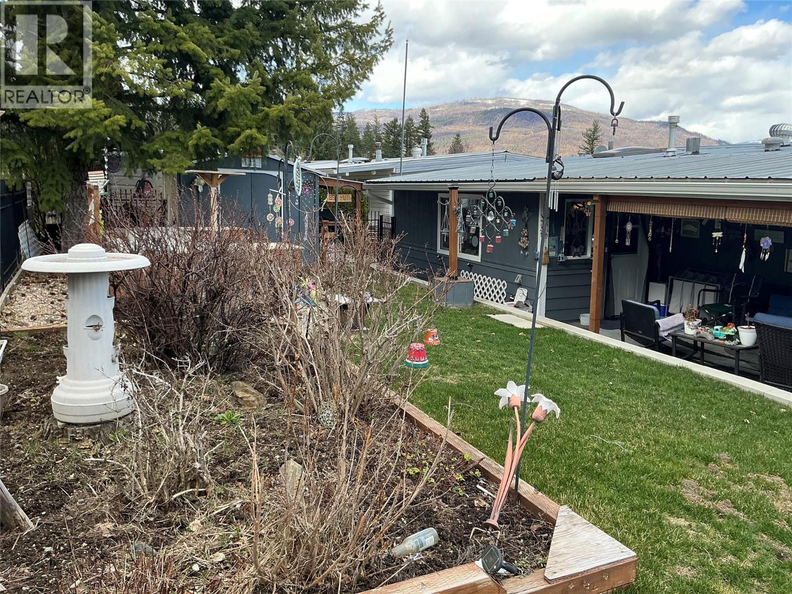 #16 2932 BUCKLEY ROAD - 19