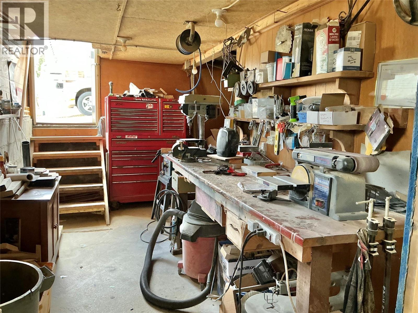 #16 2932 BUCKLEY ROAD - 29