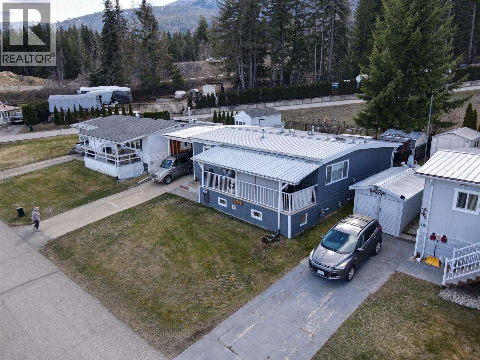 #16 2932 BUCKLEY ROAD - 34