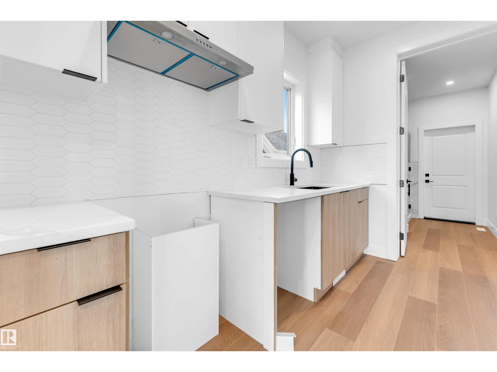 152 EDGEWATER CI, Leduc