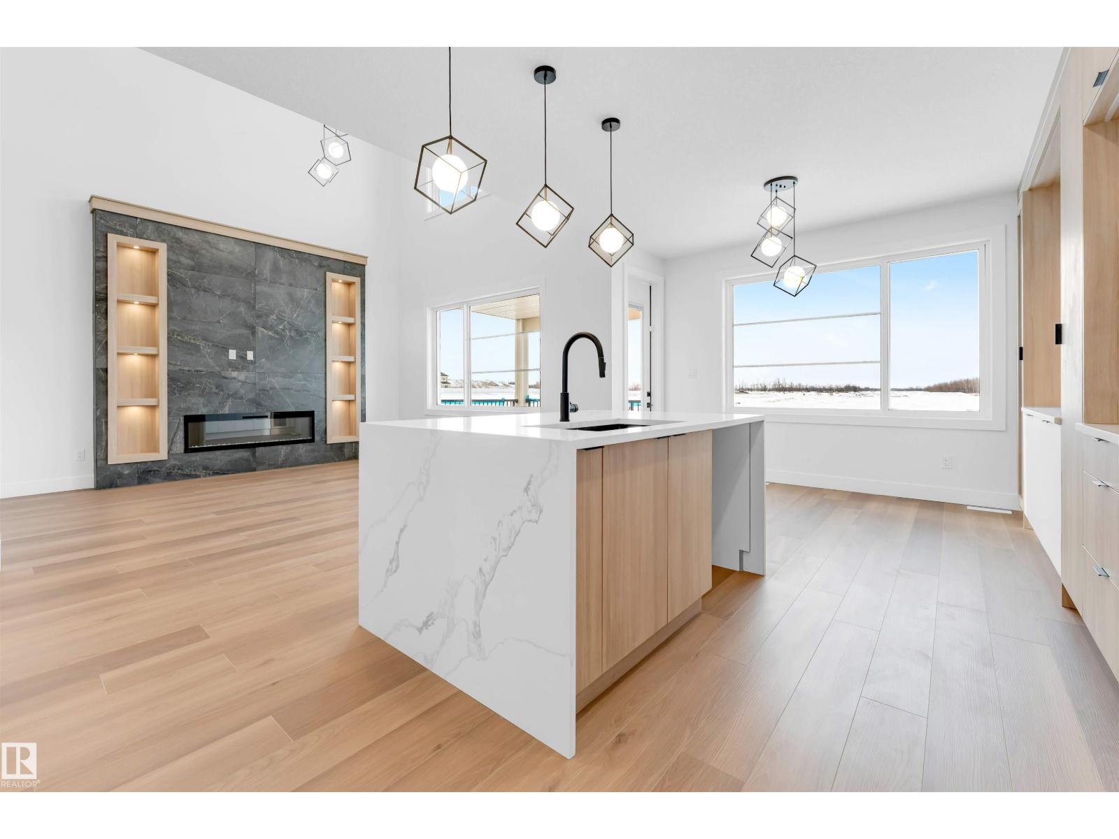 152 EDGEWATER CI, Leduc