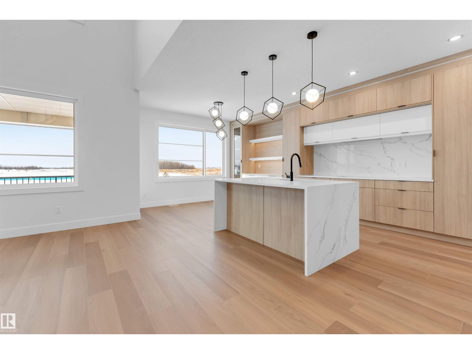 152 EDGEWATER CI, Leduc