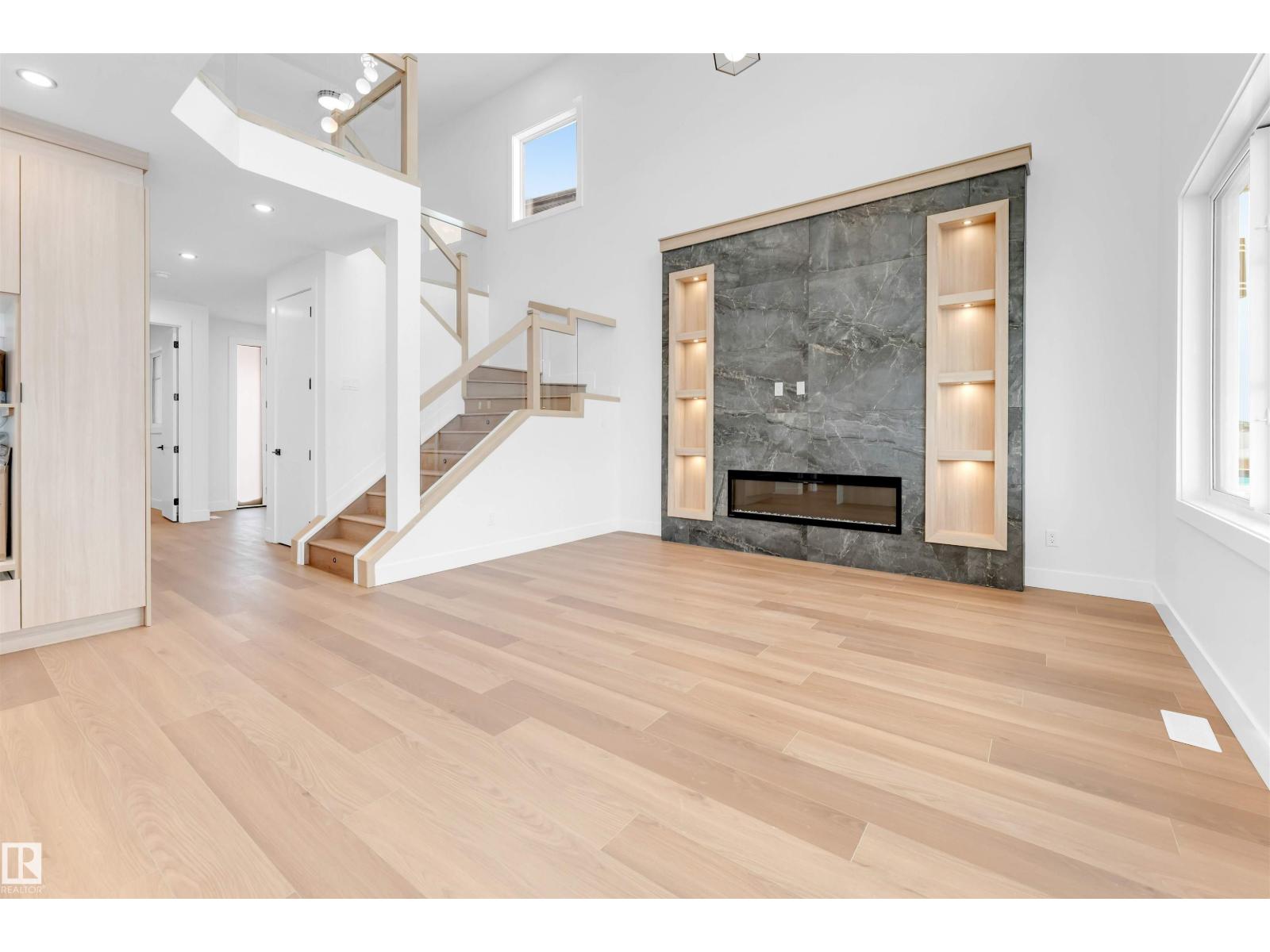 152 EDGEWATER CI, Leduc