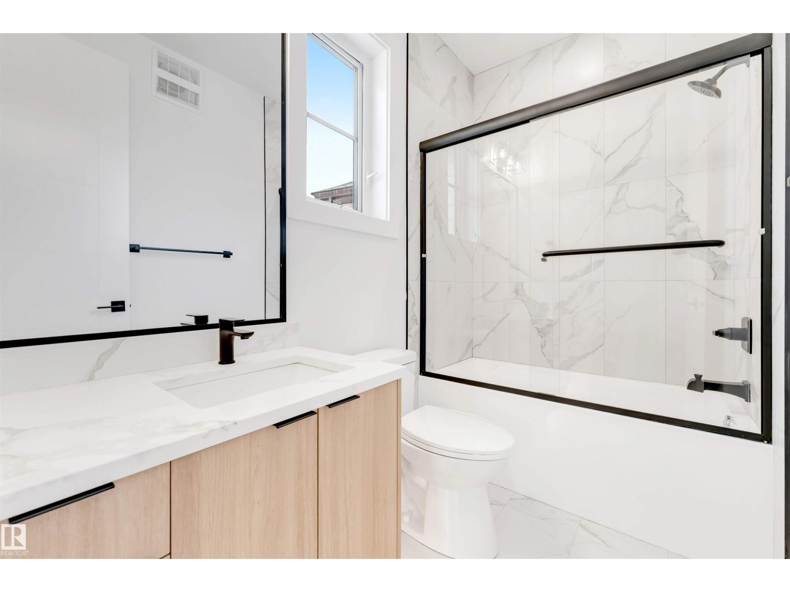 152 EDGEWATER CI, Leduc