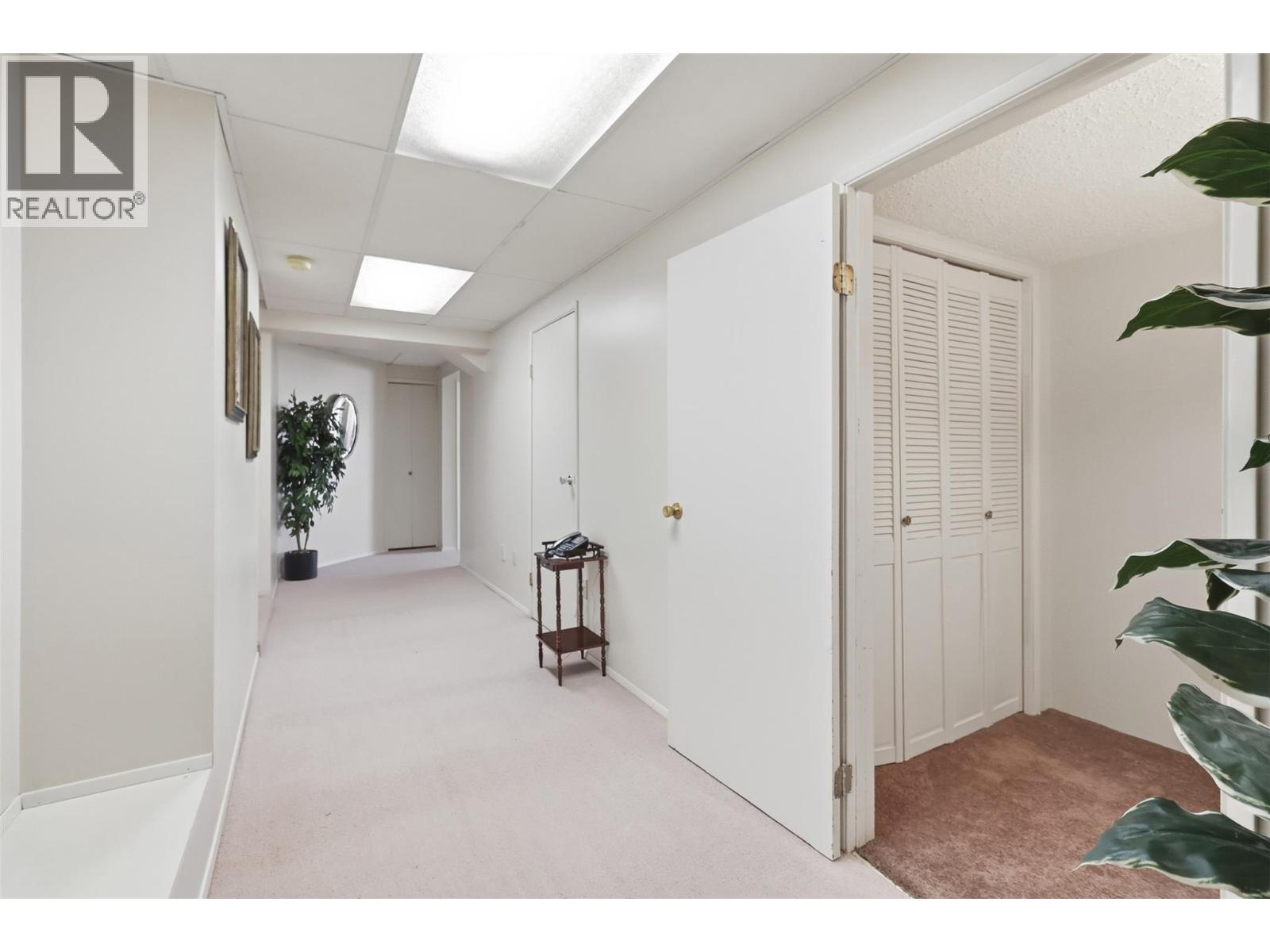 246 Robson Drive - 38