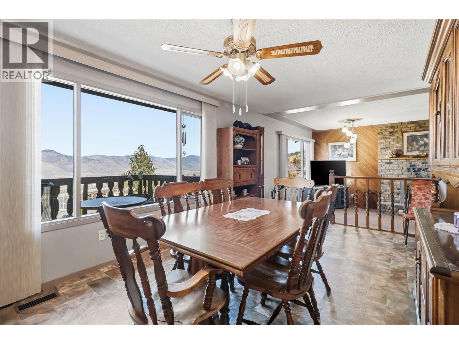 246 Robson Drive - 12