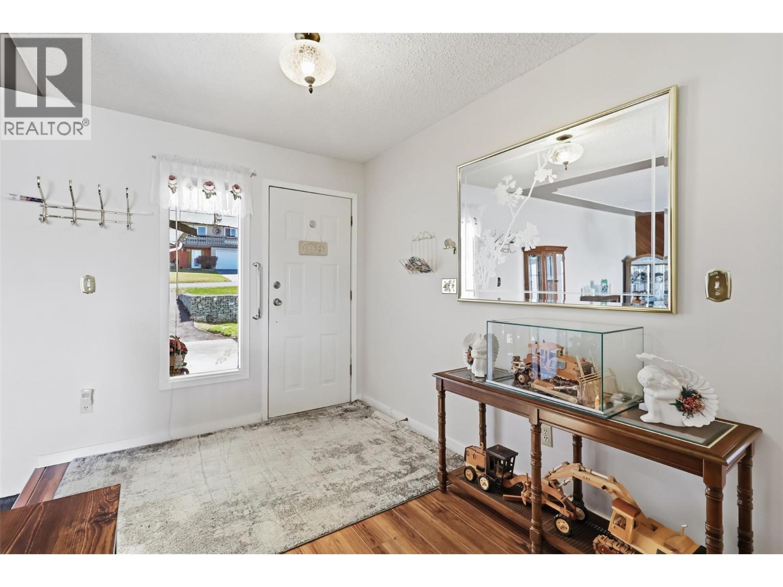 246 ROBSON DRIVE - 5