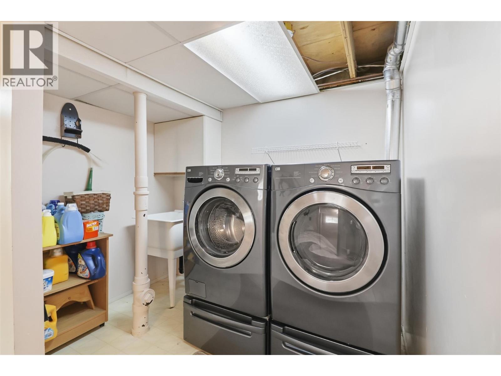 246 Robson Drive - 32