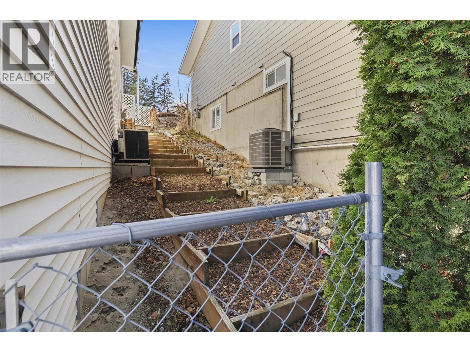 246 Robson Drive - 43