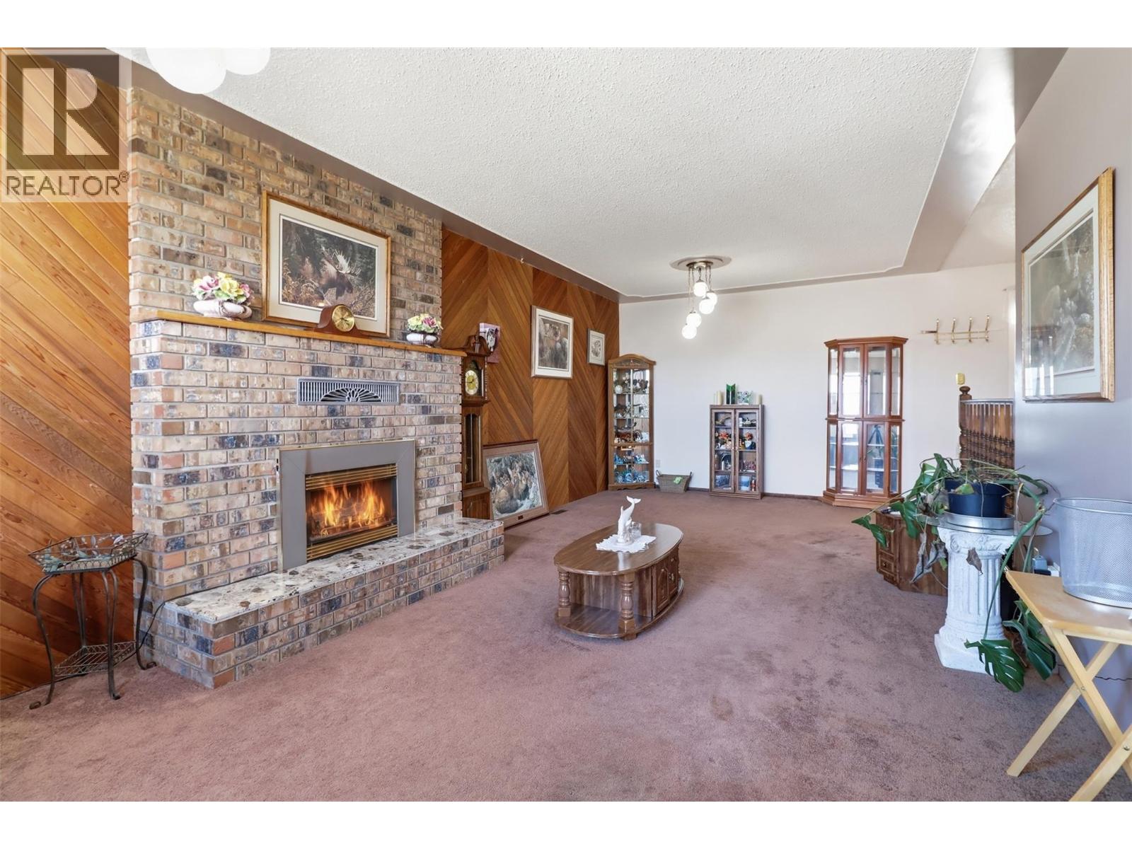 246 Robson Drive - 9