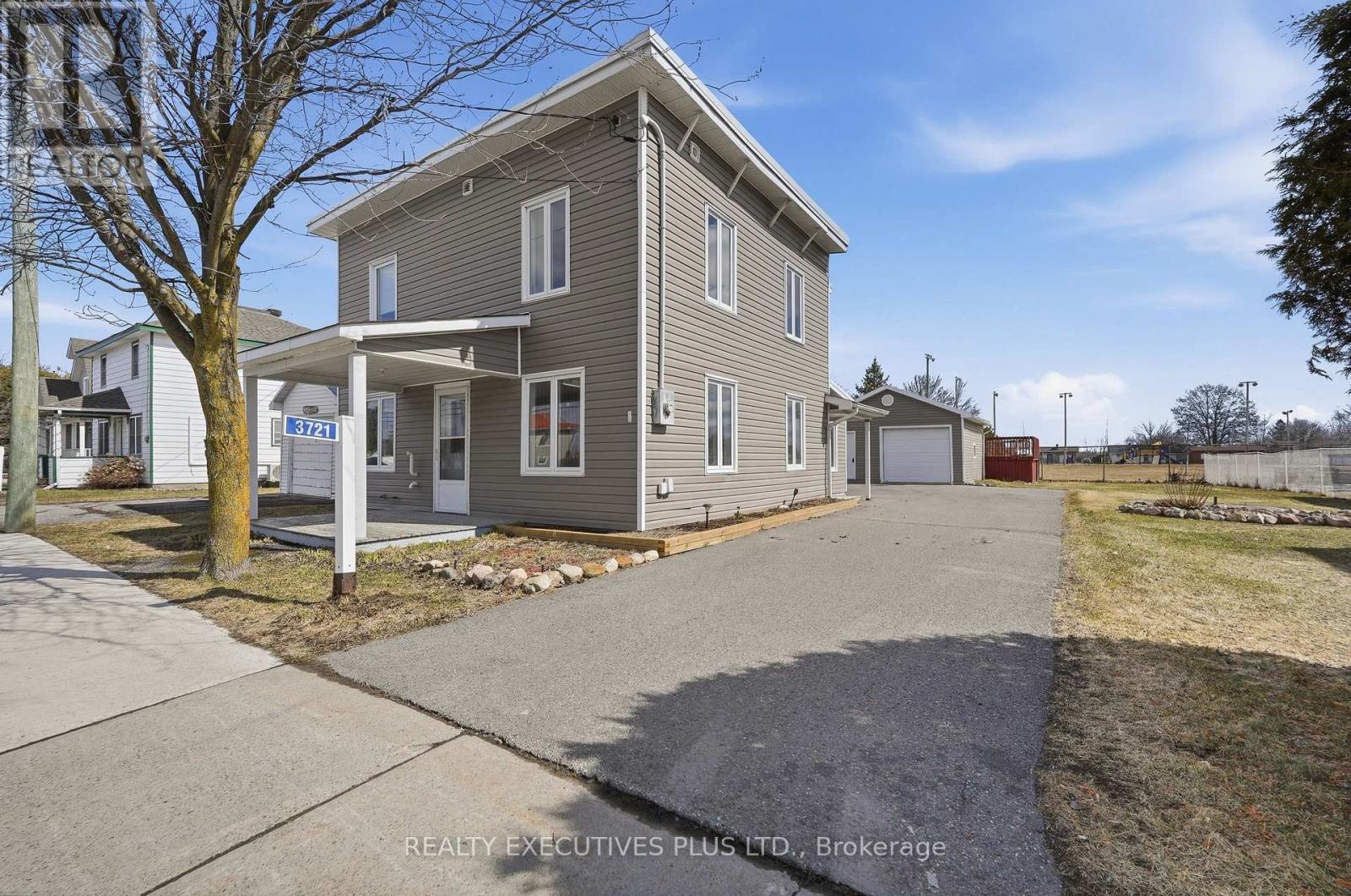 3721 CHAMPLAIN STREET - 1
