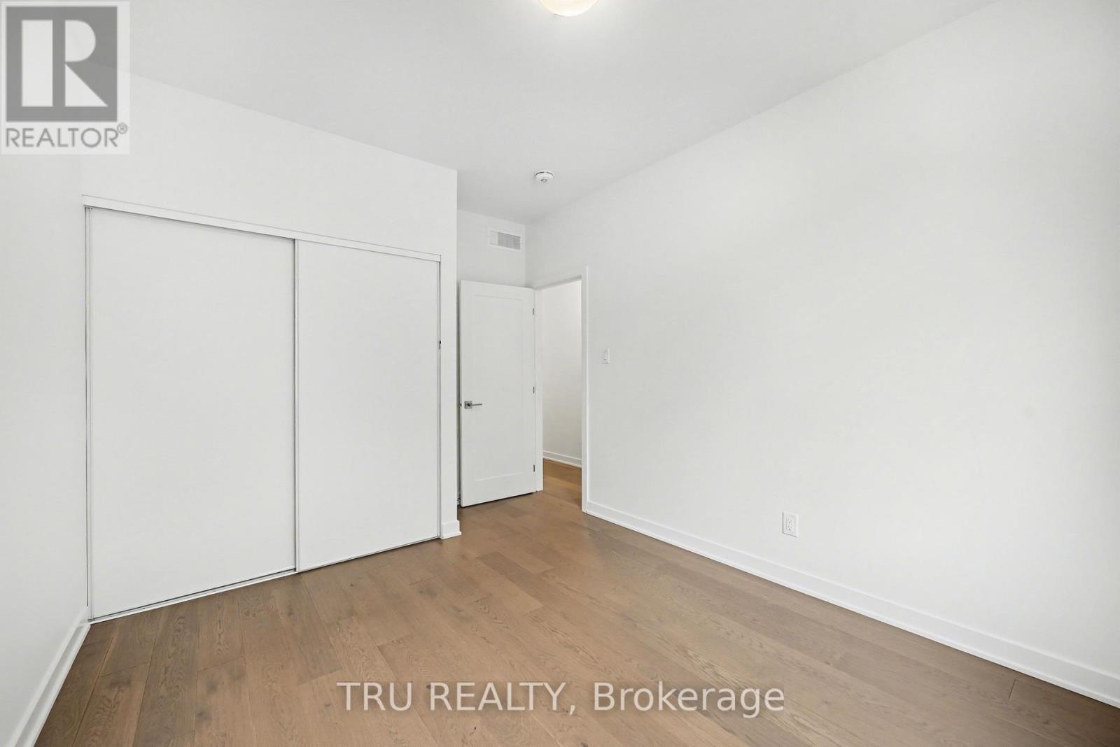 935 COLOGNE STREET — photo 12