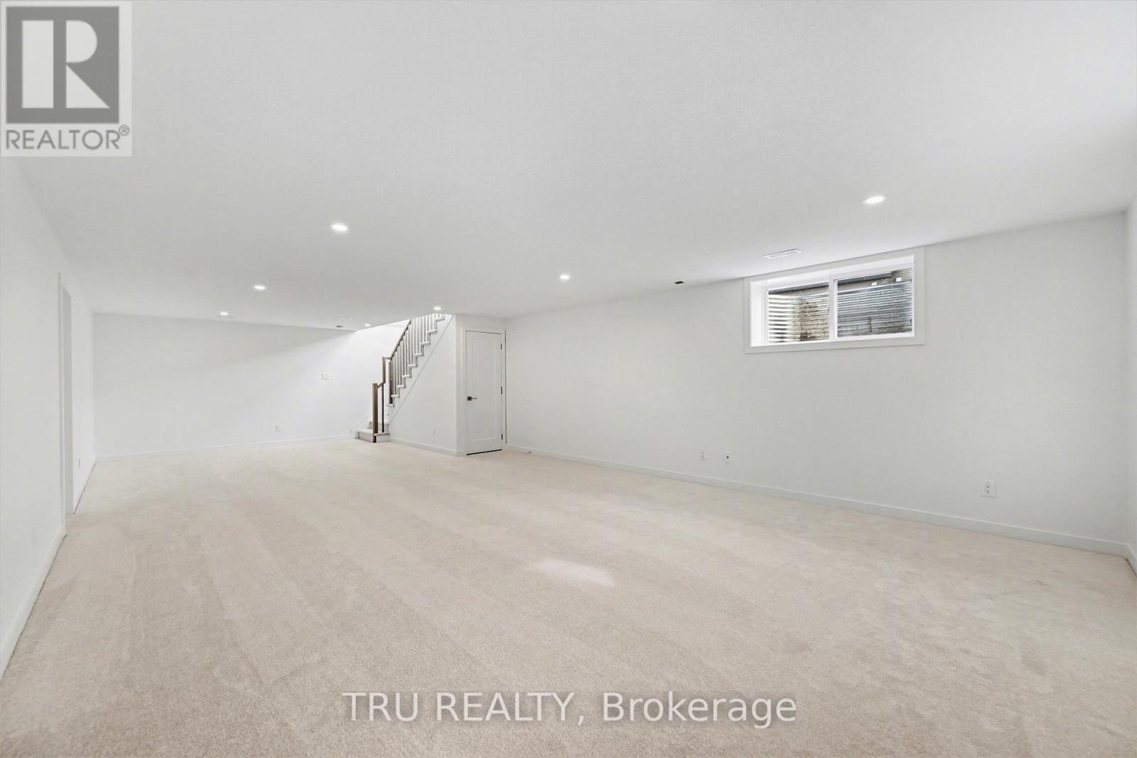 935 COLOGNE STREET — photo 17