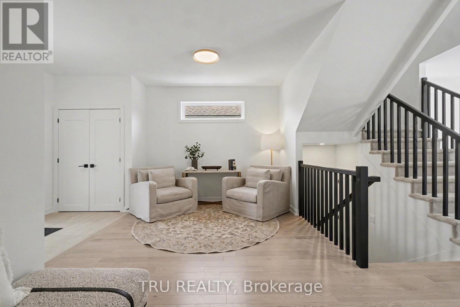 931 COLOGNE STREET - 4