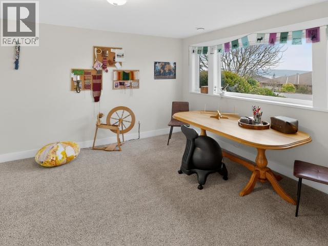 3488 MACKENZIE AVE - 14