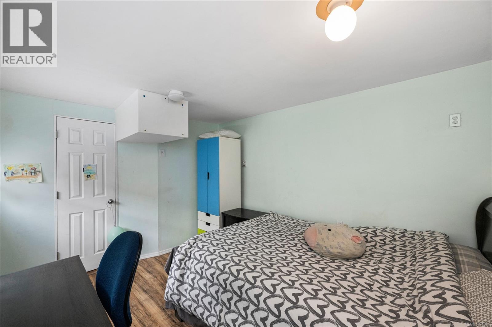 1662 FREEMAN AVE - 16