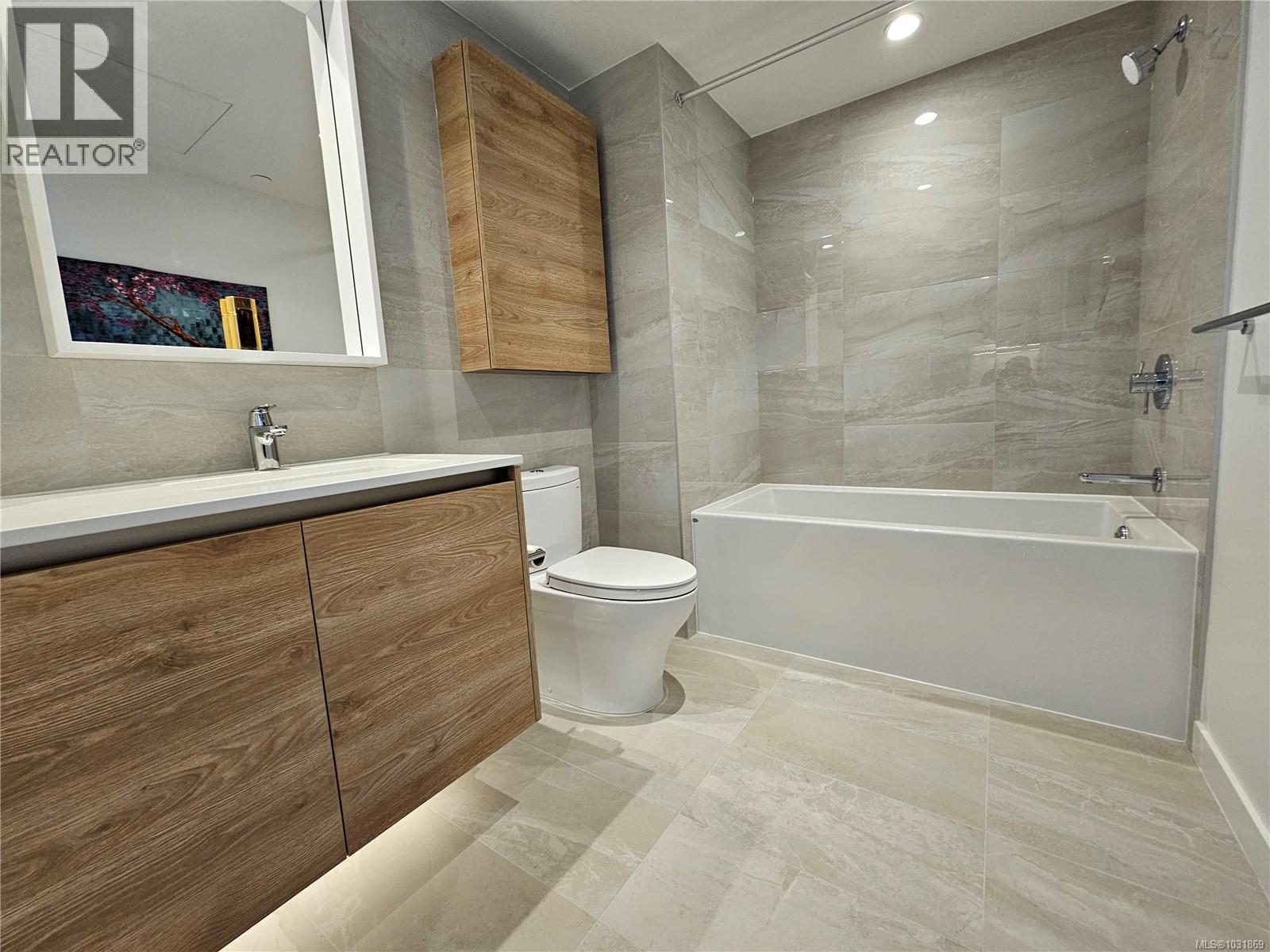 #504 363 TYEE RD - 13