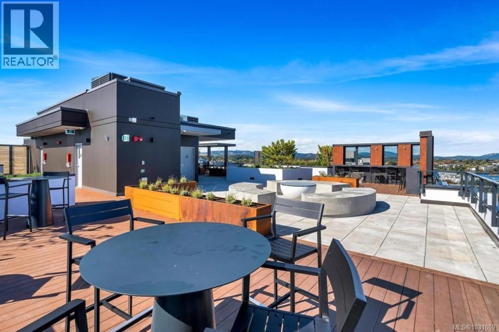 #504 363 TYEE RD - 19