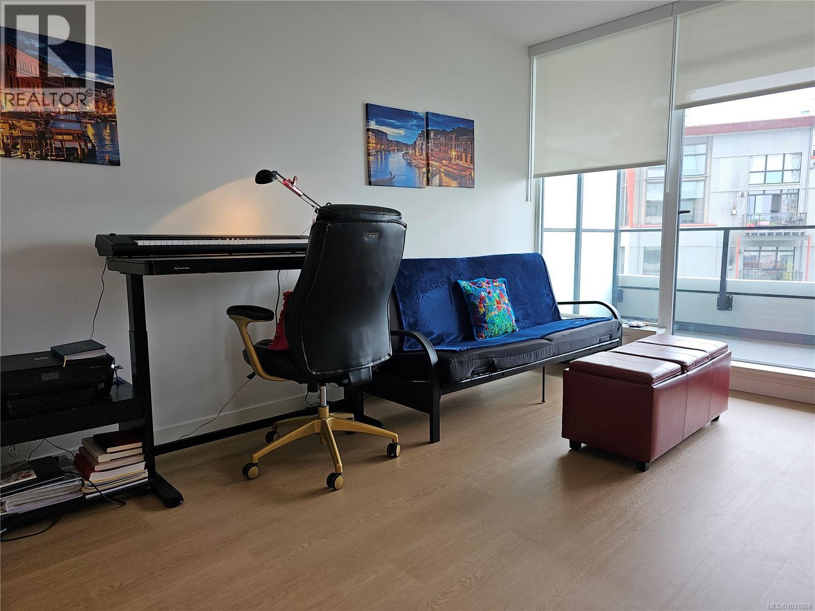 #504 363 TYEE RD - 7