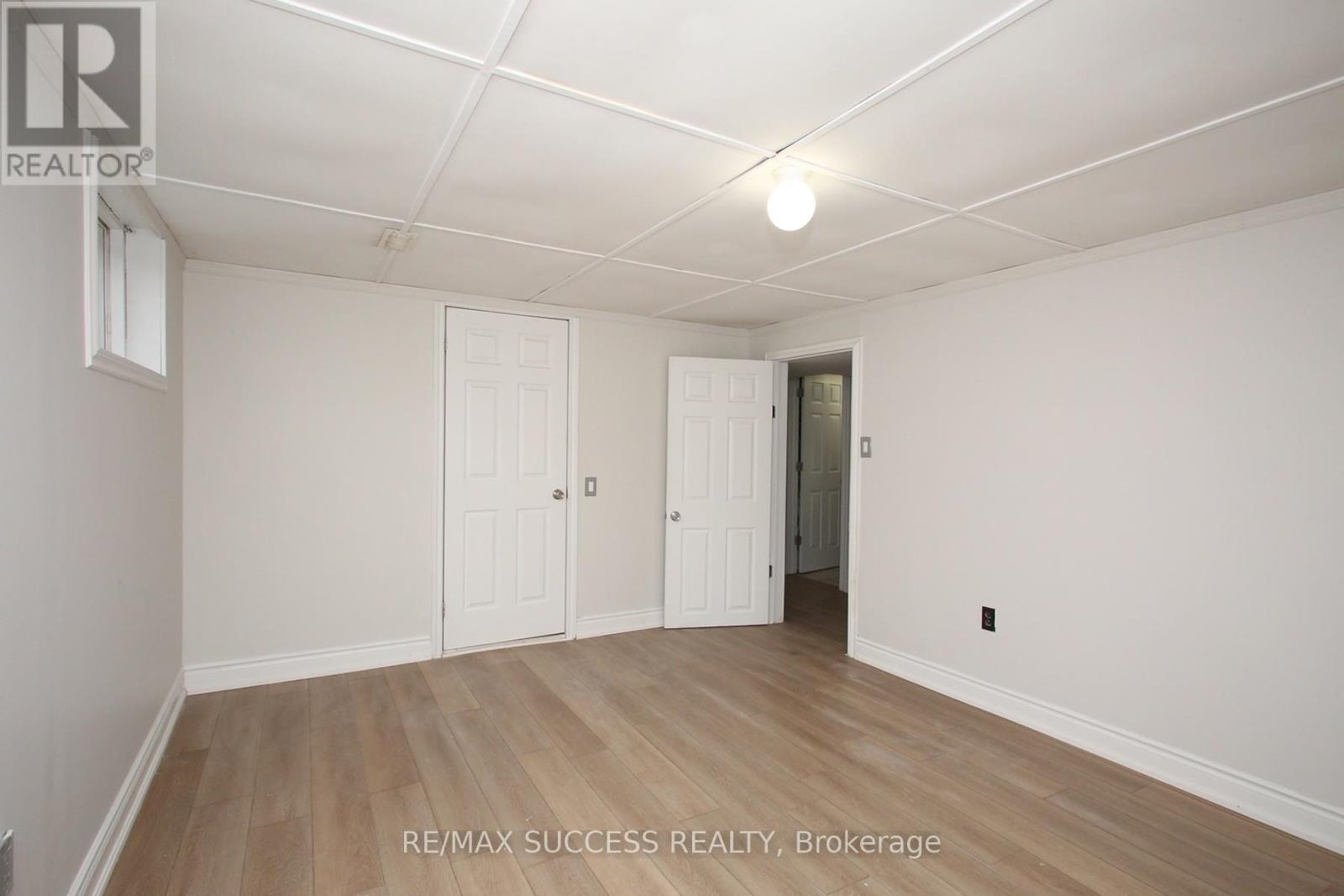 33 SHADYSIDE AVENUE — photo 41