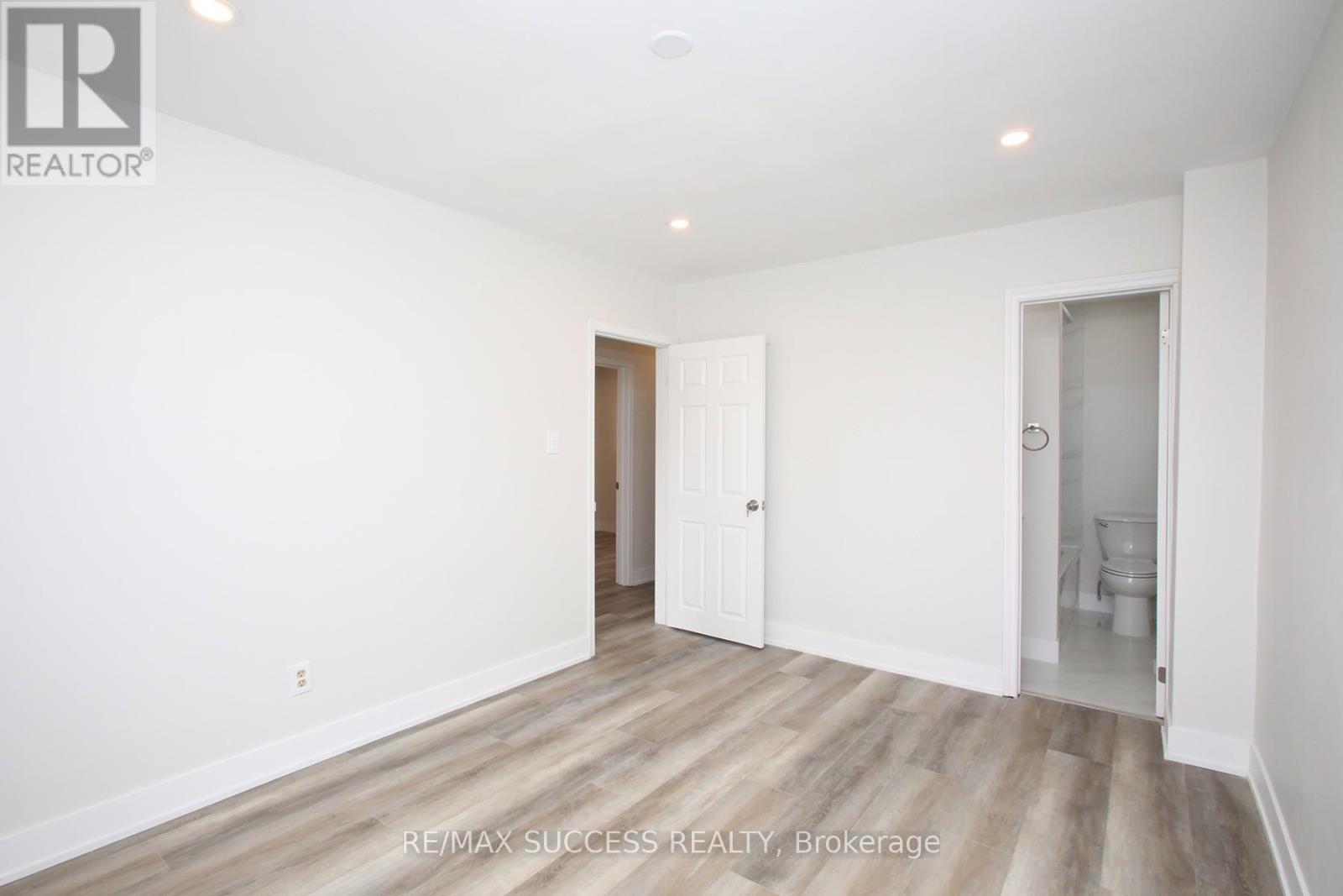 33 SHADYSIDE AVENUE — photo 19