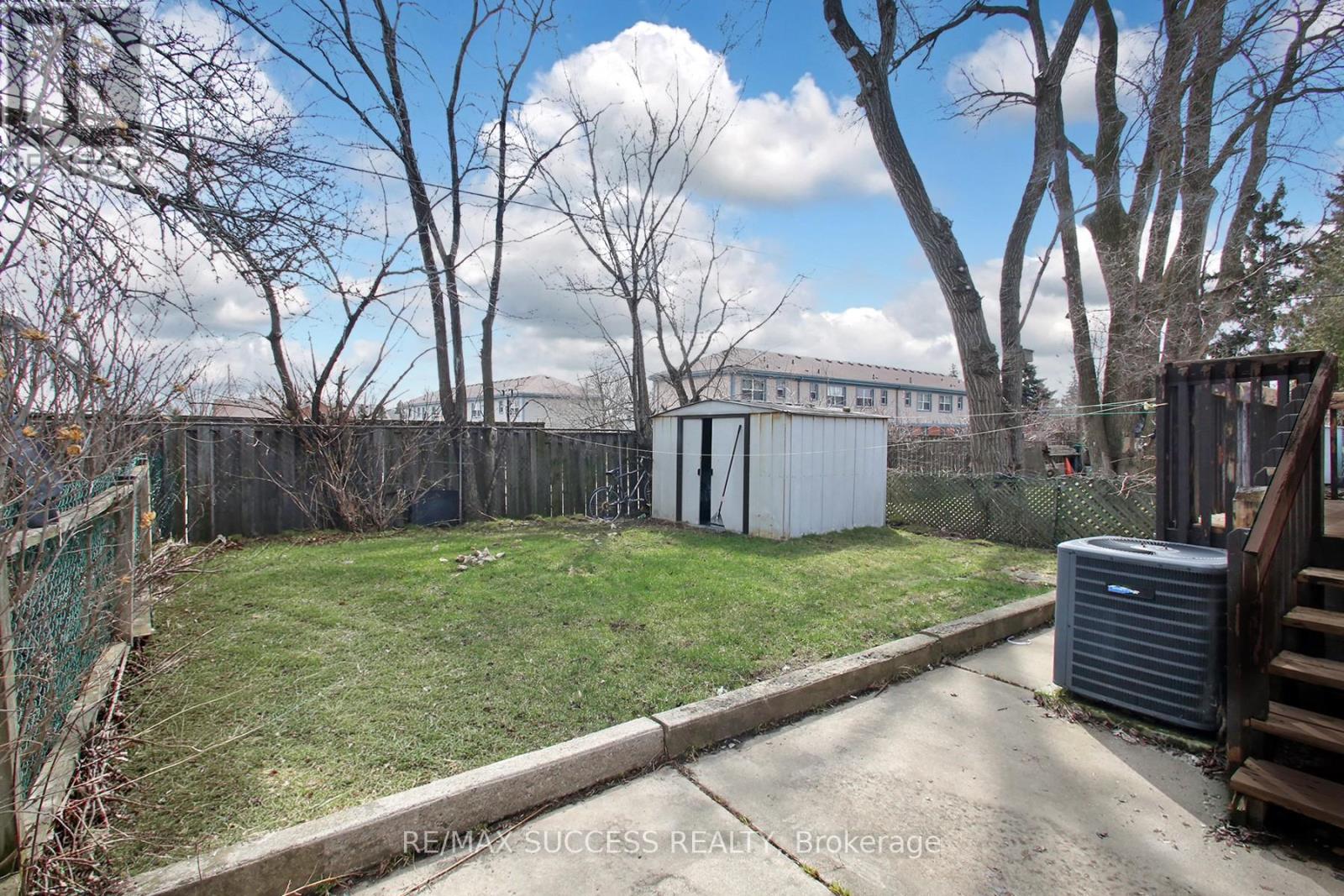 33 SHADYSIDE AVENUE — photo 43