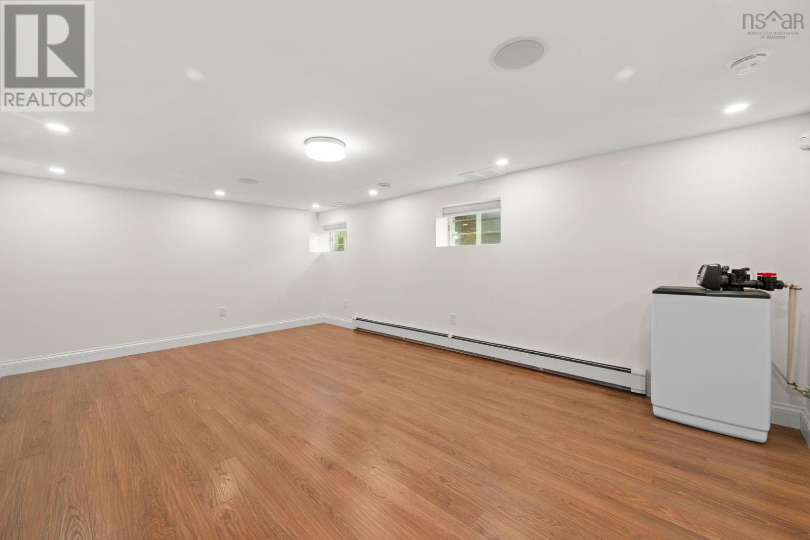 Property 40 of 50 of 1111 Rockcliffe Street