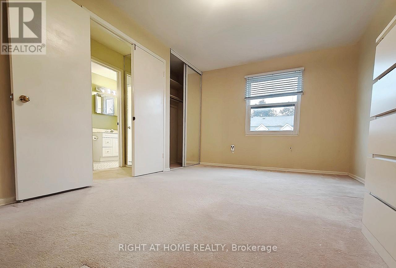 #61 15 BRIMWOOD BOULEVARD - 16