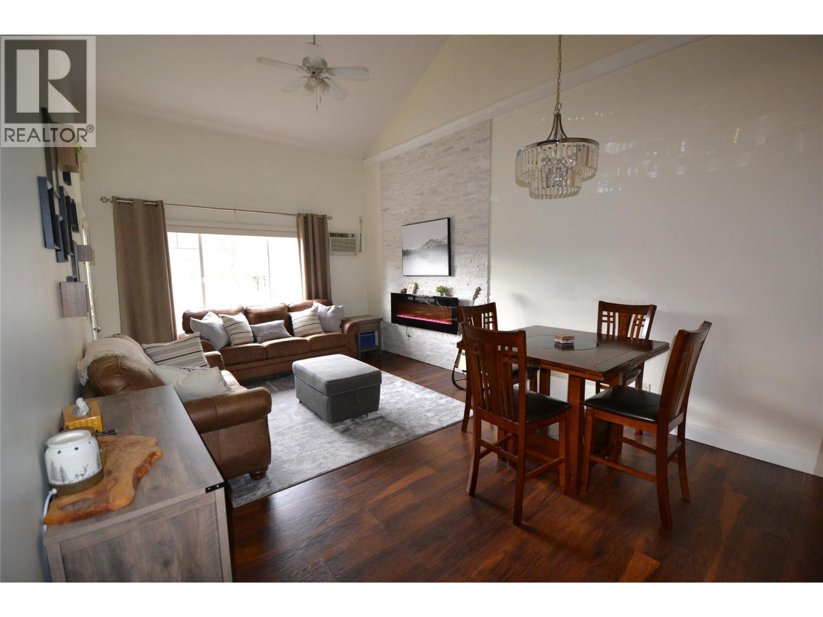 304 2120 Shannon Ridge Drive, West Kelowna